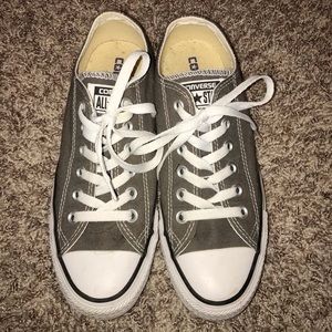 Size 7 (women’s) gray converse